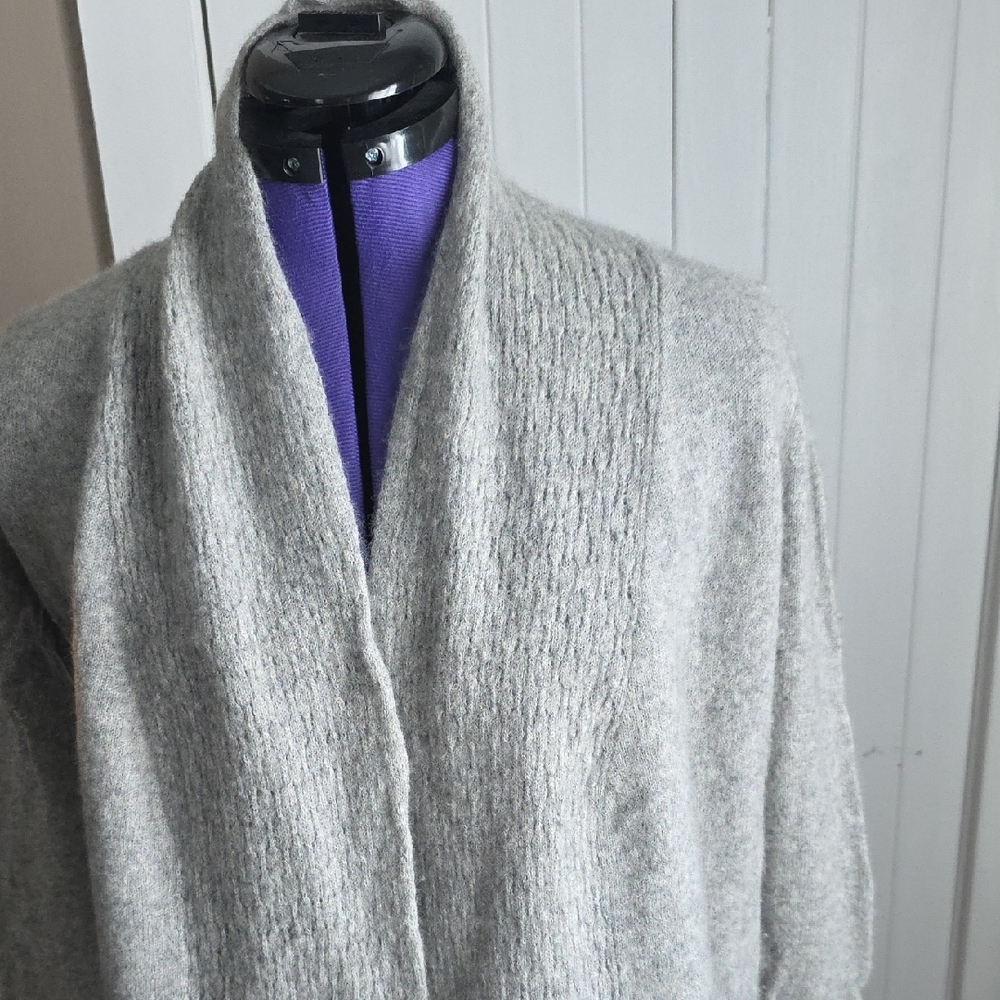 Cynthia Rowley Light Gray Cashmere Sweater